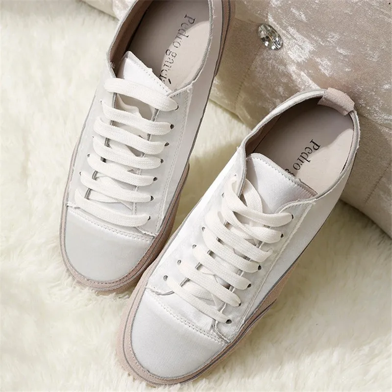 

Spring Womens Flats Soft Skin Ballet Platform Shoes Leather Rubber Loafers Lace Up Casual Canvas Shoes Luxury Shoes Women 2019