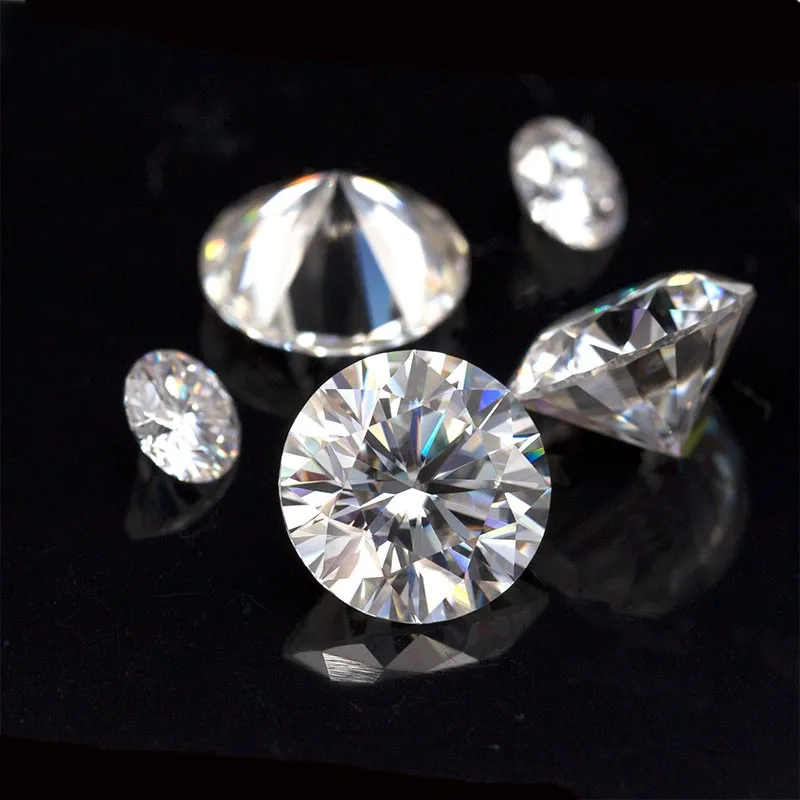NiceGems Муассанит 3CTW Сердца и стрелы вырезают круглый бесцветный 9 мм D цвет