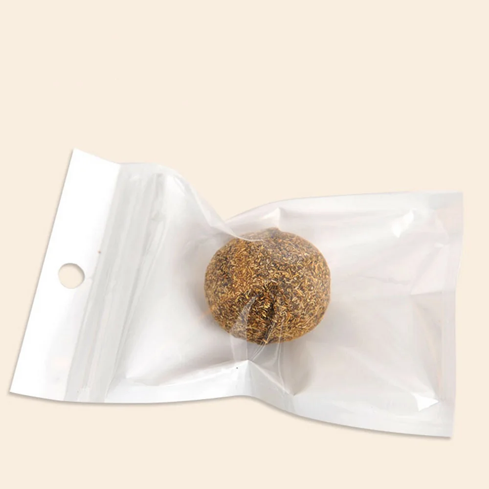 Pet Cat Natural Catnip Treat Ball Favor Home Chasing Toys Healthy Safe Edible Treating Pet Cat Natural Catnip Treat Ball Favor Home Chasing Toys Healthy Safe Edible Treating