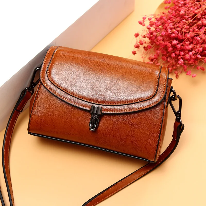 

Kajie Brand Genuine Leather Small Women Messenger Bags Vinatge Crossbody Bags For Women Carteras Mujer Shoulder Bag Purses