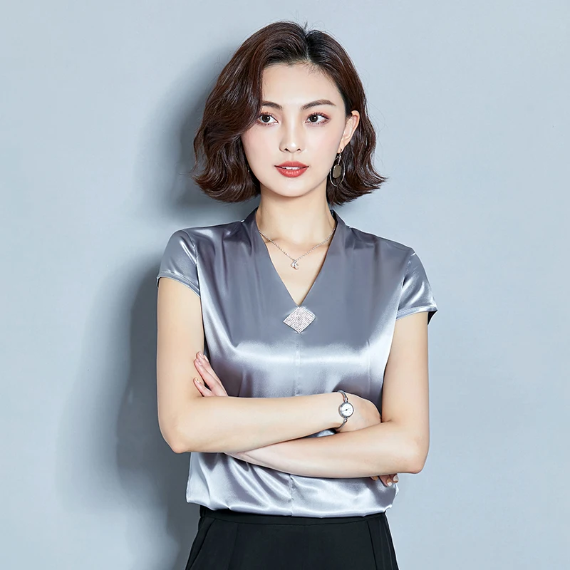 Korean Fashion Silk Women Blouses Satin V-Neck Sleeveless Red Women Shirts Plus Size XXXL Womens Tops and Blouses - 33018248391