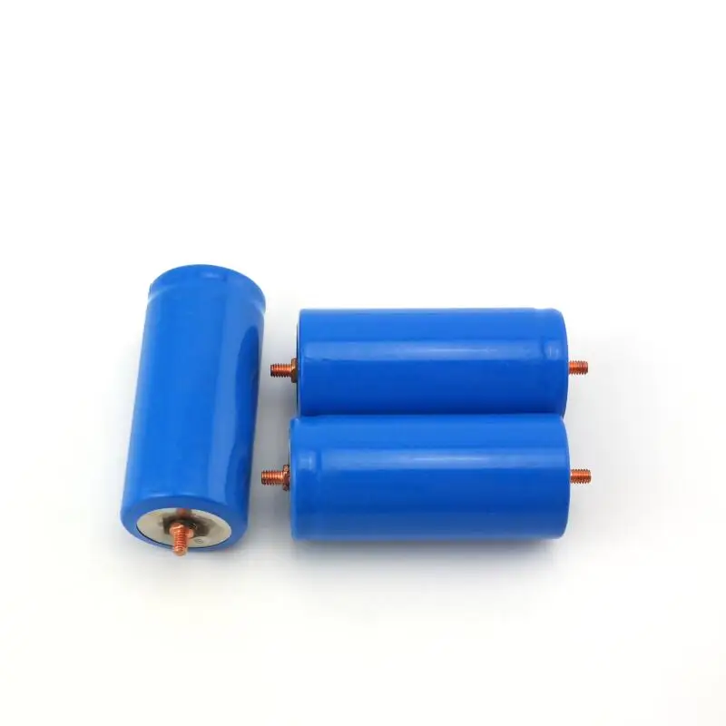 

2pcs a lot Powerful LiFePO4 battery Solar Panel Light 32650 battery 3.2V 4000mAh Lithium Battery With Screw for electric golf
