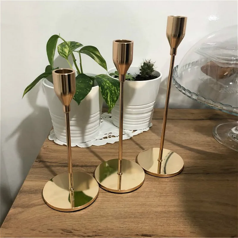 

1pcs Metal Candle Holders Simple Golden Wedding Decoration Bar Party Living Room Decor Christmas New Year Home Decor Candlestick