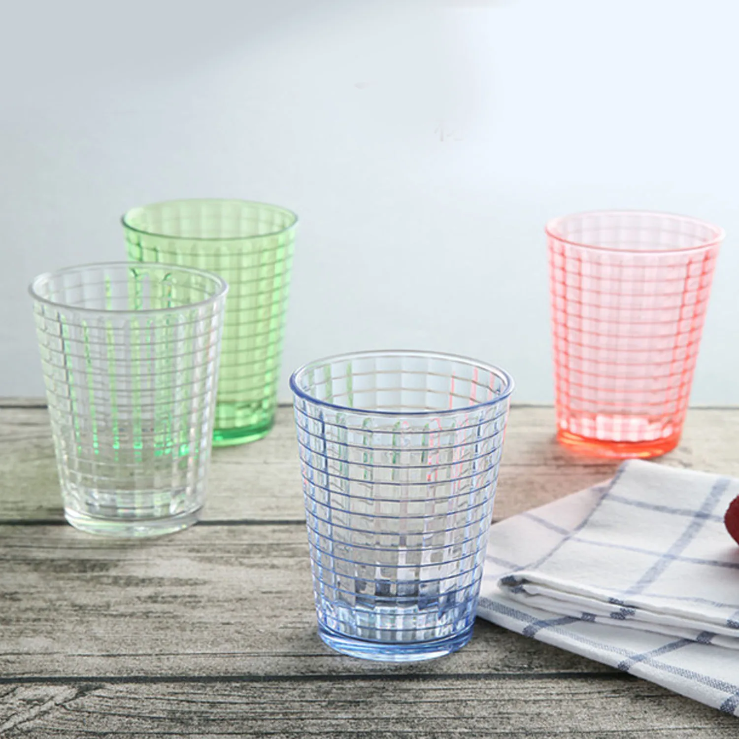 

Behogar 4 PCS 150ml Plastic Cups Drink Glasses Stackable Tumblers for Catering Parties Tastings Events Weddings Random Color