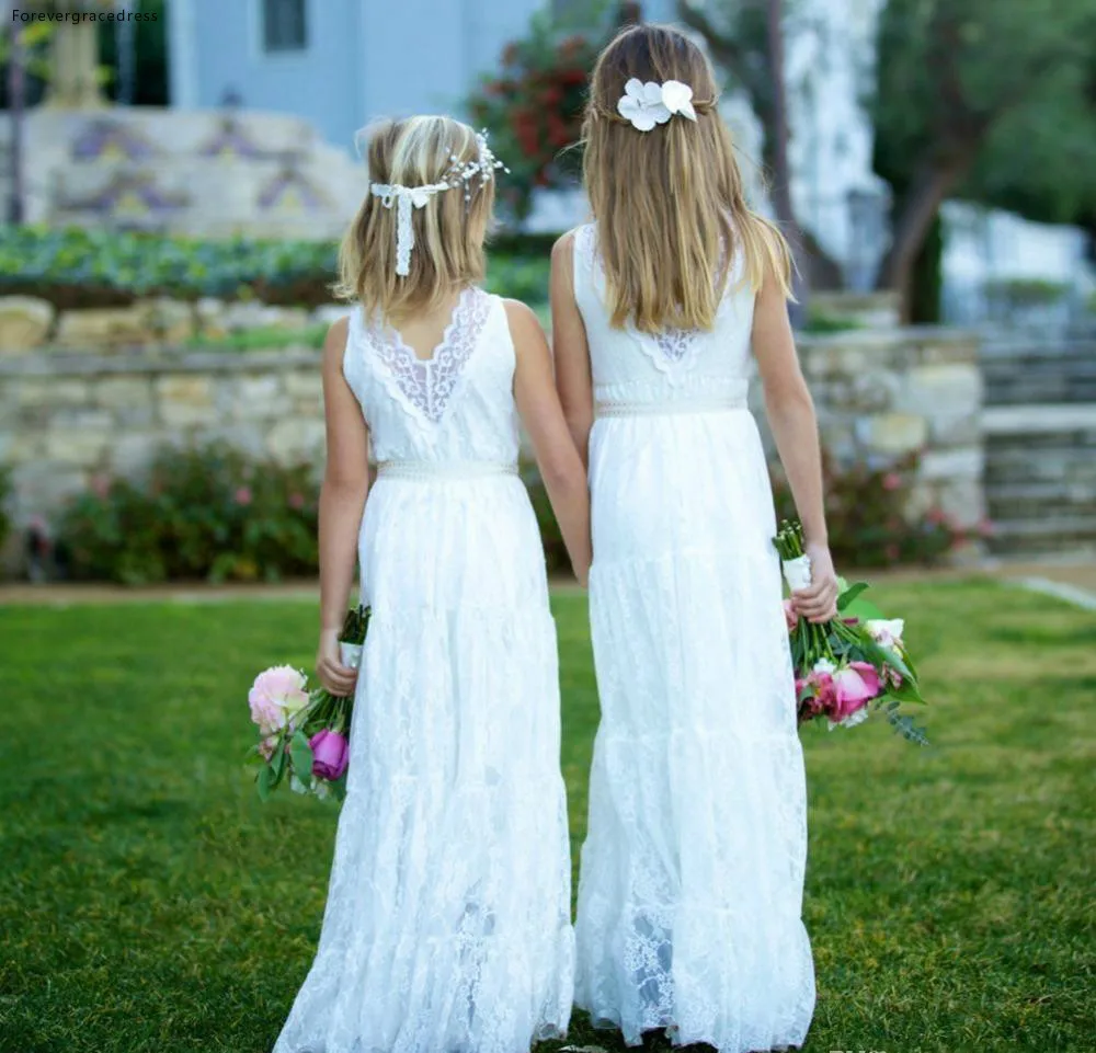 romantic-country-style-boho-lace-flower-girls-dresses-white-v-neck-sheath-designer-for-weddings-juniors-bridesmaids-cheap-long (8)