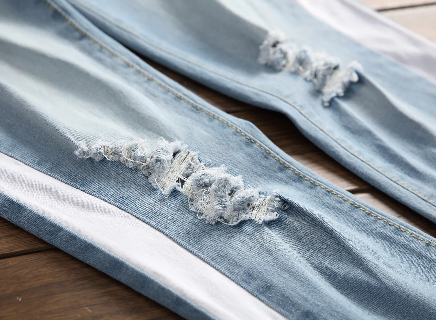 2018 Men Stretch jeans side stripe biker jeans denim ripped knee holes slim supper skinny hip hop jeans men