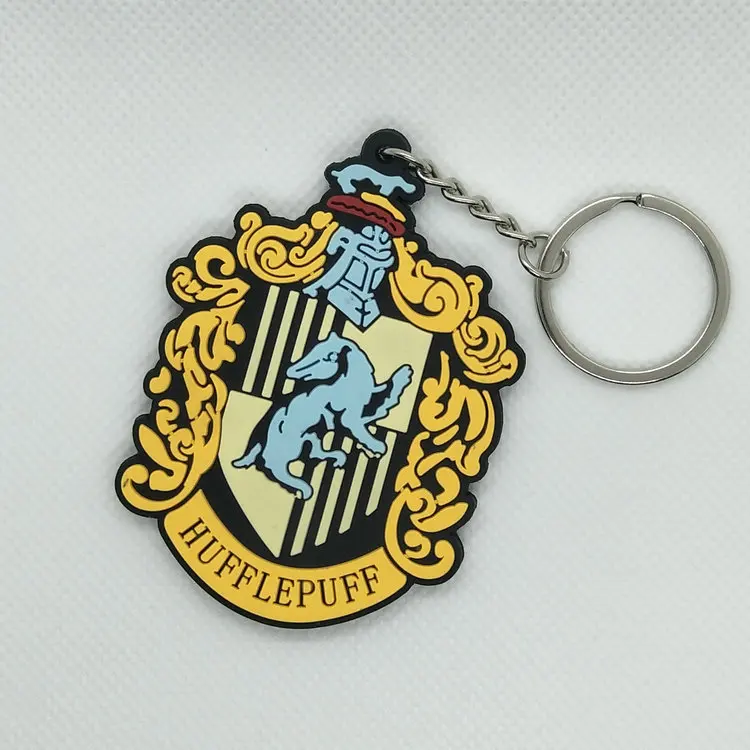 Хогвартс Школа колдовства и волшебства брелок Гриффиндор Hufflepuff Ravenclaw Слизерин Забавный мультфильм ПВХ брелок подарок