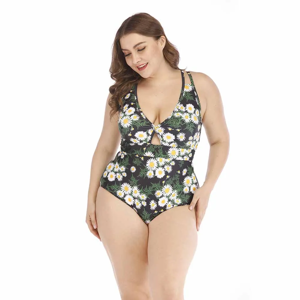 

The new 2019 Europe and the United States large size swimwear plus fat increase one body fat sister swimsuit