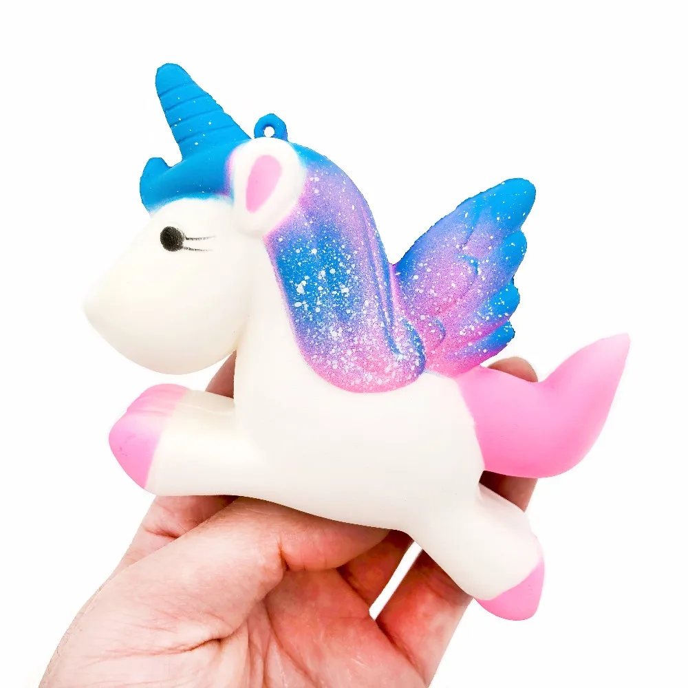 13.5 CM Simulation volant licorne poney cheval Squishy jouets lente augmentation presser poupée plaisanterie accessoires farces fabricant astuce cadeau