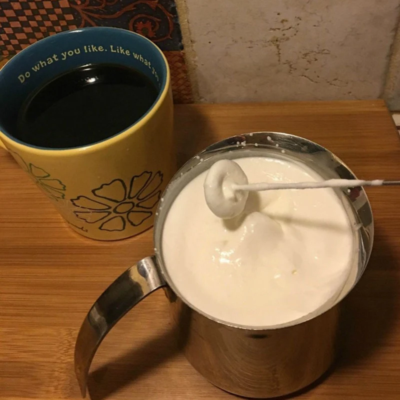 Вспениватель молока, электрический ручной вспениватель молока с двойной венчиком из нержавеющей стали для капучино, пуленепробиваемый кофе, латте