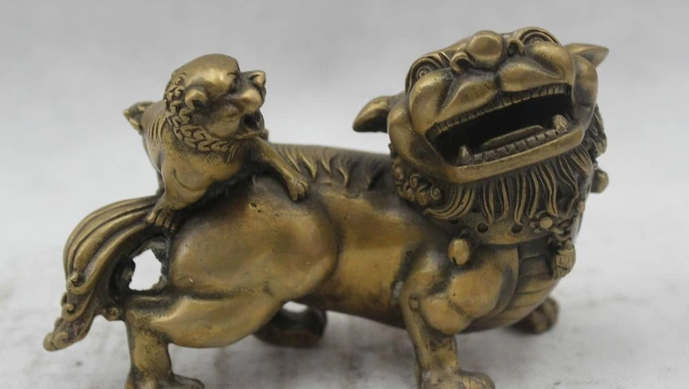 

4"Chinese Folk Pure Bronze Lucky excellent Lifelike Two Play Lion Statue