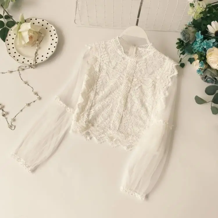  New Arrival Ladies Mesh Lace Hook Flower Lantern Sleeve Loose Retro Short Pullover Blouse Shirts Wo