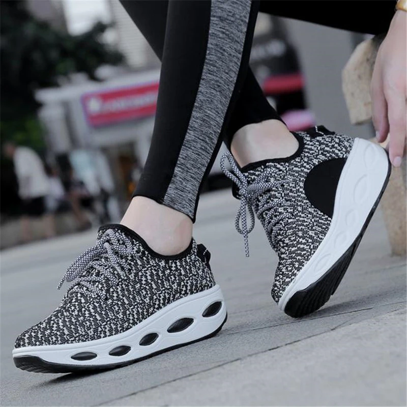 sapato com plataforma alta