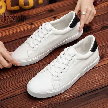 

2018 new factory direct canvas shoes men's student Korean version of the white shoes Jianbu running shoes