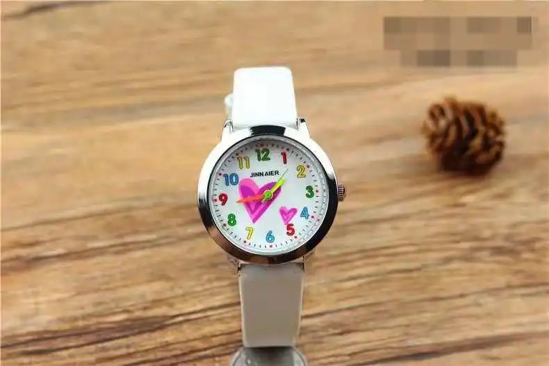 Симпатичный мультфильм Любовь начальной и средней школы ремень наручные часы простых цифровых кварцевые детская часы