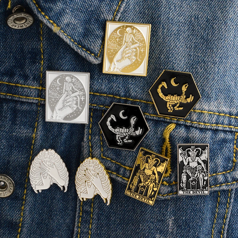 

4pcs/set Devil Scorpion Rib cage Skeleton pin set Badges Brooches Lapel pin Enamel pin Backpack Bag Accessories Punk pin