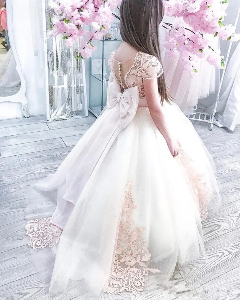 cap-sleeves-lace-flower-girl-dresses-sheer-neck-bow-little-girl-wedding-dresses-cheap-child-pageant-birthday-gowns (1)