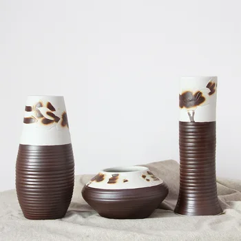 

Ceramic / Clay Modern Style Tabletop Vase with Embossed Orchid Pattern G9501452
