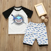 Комплект одежды для маленьких мальчиков, летняя футболка с акулой, топ+ шорты, штаны комплект одежды из 2 предметов, милая детская одежда с принтом животных