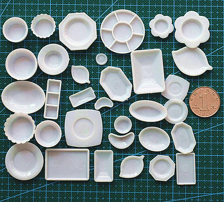 33pcs Doll Trays Plates Mini Food White Dishes Tableware Dollhouse Miniature Dolls Accessories Kitchen Toys