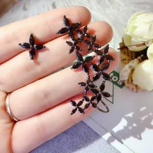 Оригинальные роскошные черные Асимметричные для ушей серьги-гвоздики с цветком из фианита AAA для женщин, Прямая E4744