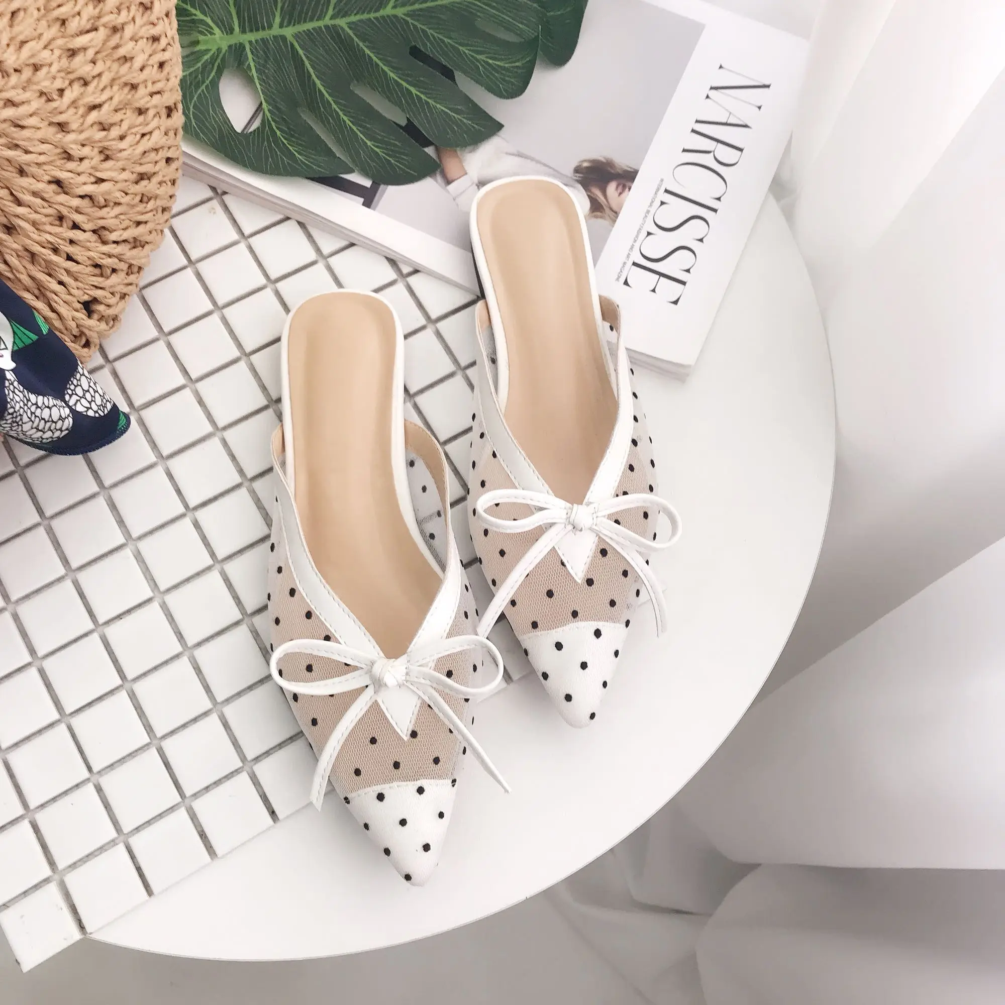 New Korean version of the red lace net yarn wave point pointed flat bottom half drag Muller shoes slippers women