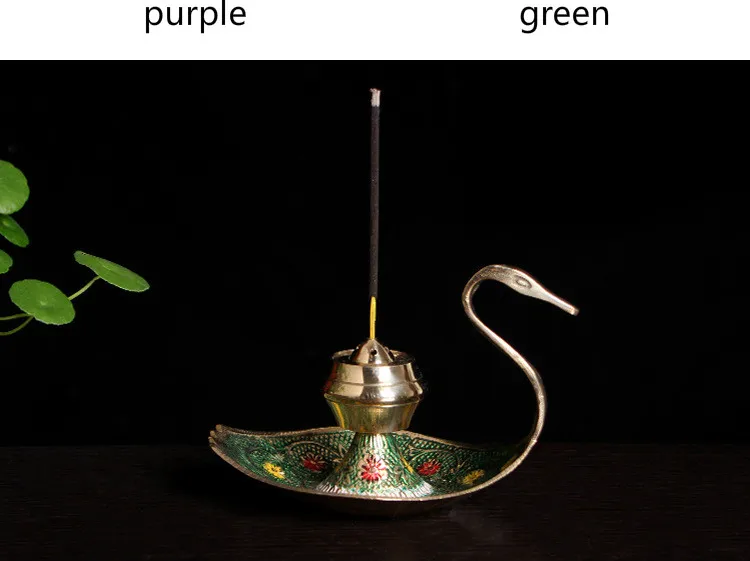 2402680080499_05