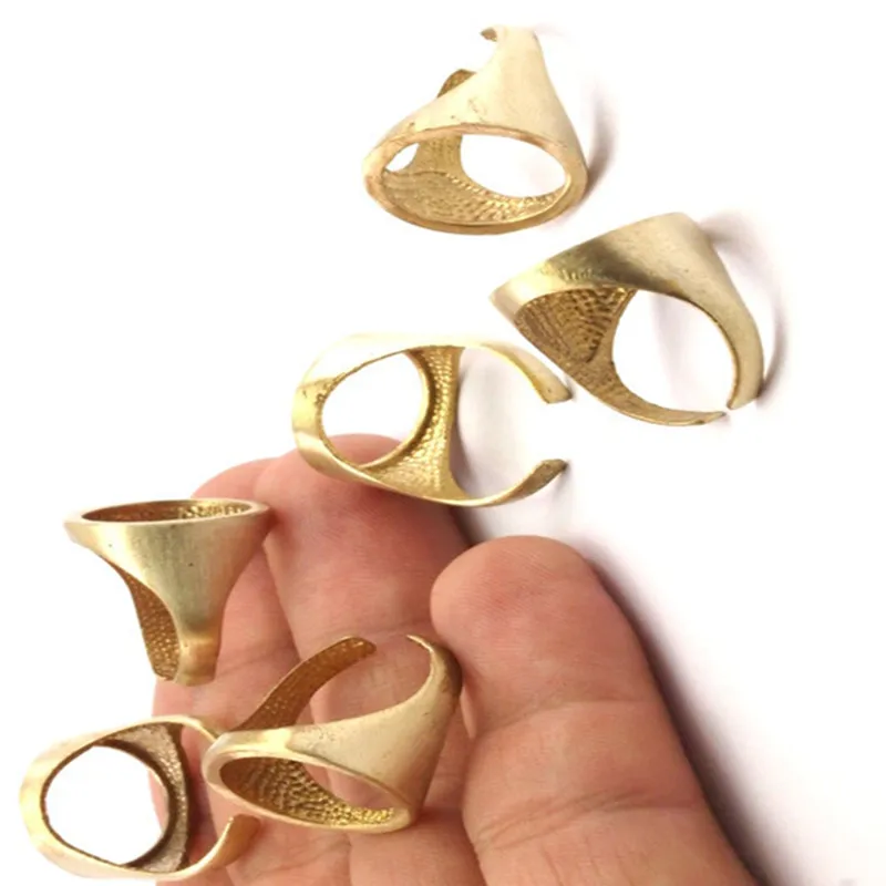

5pcs.. Raw Brass Adjustable Rings--- N049