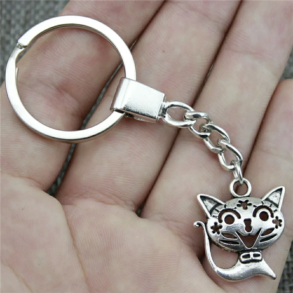 

24x21mm Smile Cat Keychain Men Jewelry New Fashion Keychain Party Gift Dropshipping Jewellery