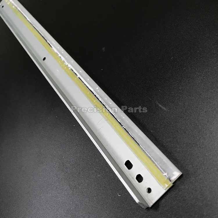 C7055 (1)