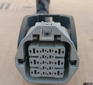 

Car connector FOR IX35 K5 Transmission Gearbox Battery Valve Harness Plug Connector USED