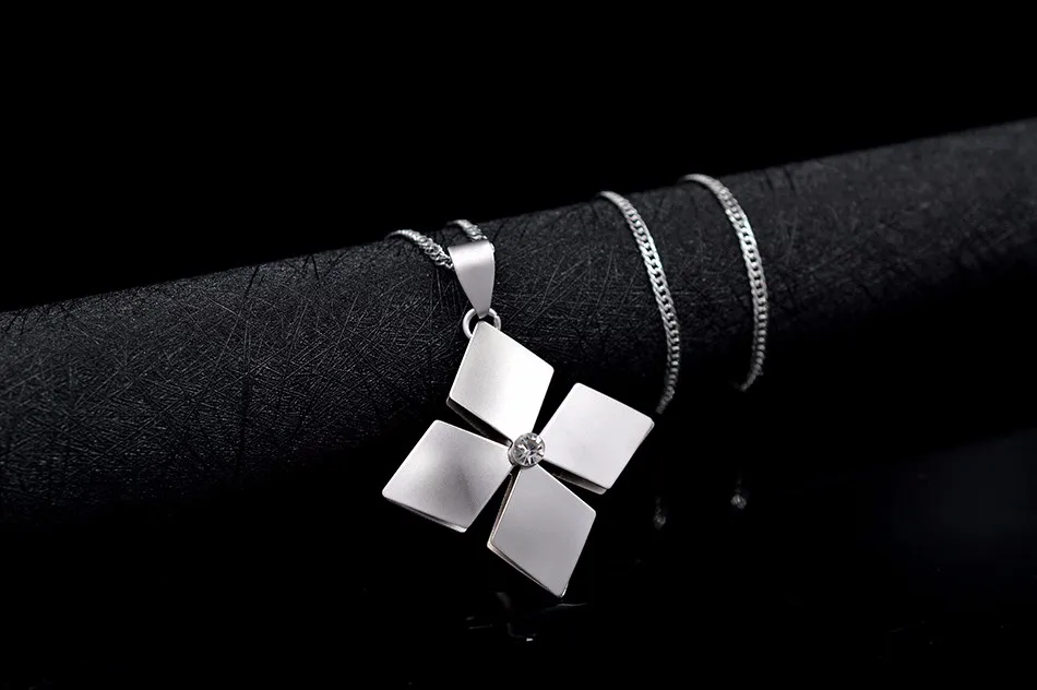 Jewelry sets (6)