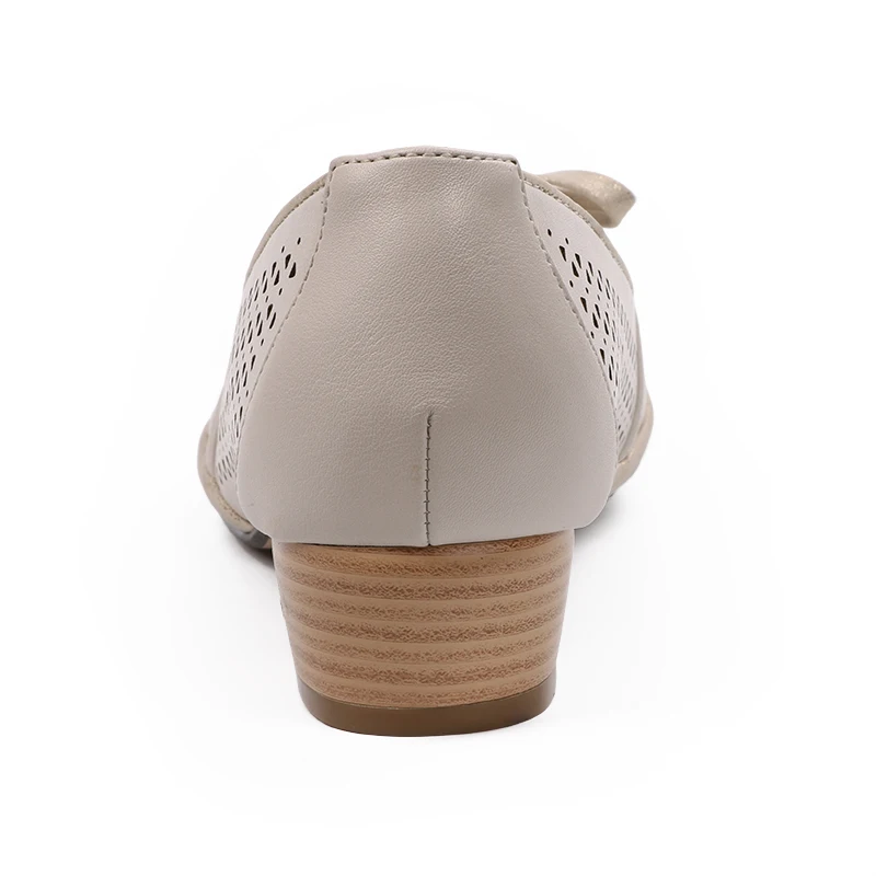 AIMEIGAO Big Size Women Sandals PU Soft Leather Low Heels Comfortable Shoes Elegant Bow Tie Summer Shoes High Quality