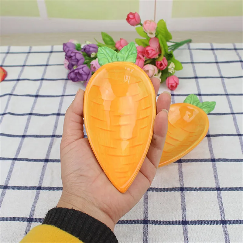 

1pc Creative Carrot Design Ceramic Porcelain Dip Seasoning Small Dish Vinegar Soy sauce Plate Kitchen Tableware Dinnerware