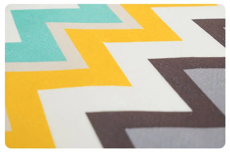 Table covers (3)