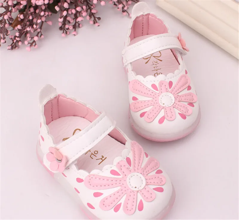 Xinfstreet/легкая обувь для маленьких девочек; обувь принцессы для маленьких девочек; мягкая детская обувь с цветочным принтом и подсветкой; размеры 15-25