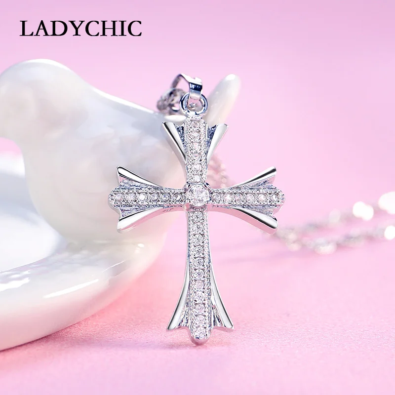 Женская Классическая Подвеска в виде Креста из кубического циркония LADYCHIC