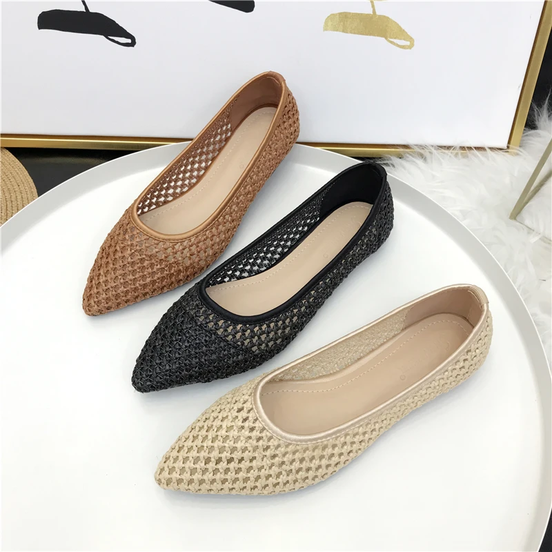 

Women's Flats Shoes 2019 New Arrivals Cane Female Peas Shoes Size 35-40 Casual Hollow Soft Bottom Single Shoes Lady Beach Flats