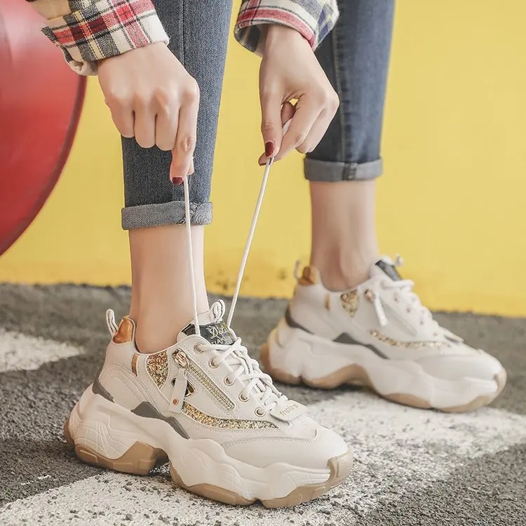 

Old shoes female spring 2019 new Korean version of the wild ulzzang thick bottom net red students ins super fire shoes tide