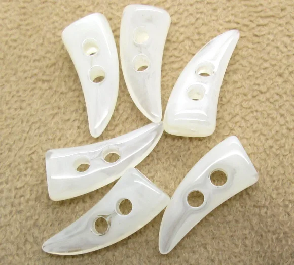 50Pcs White Horn Buttons Sewing Button for Garment Crafts Scrapbooking