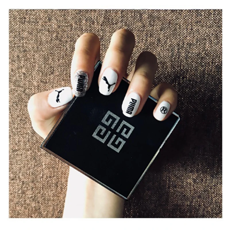 101808893476430411 (1)