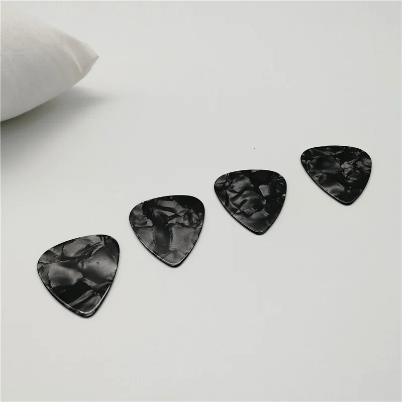 Black Pearl Celluloid Guitar Picks without Printing at Low Price