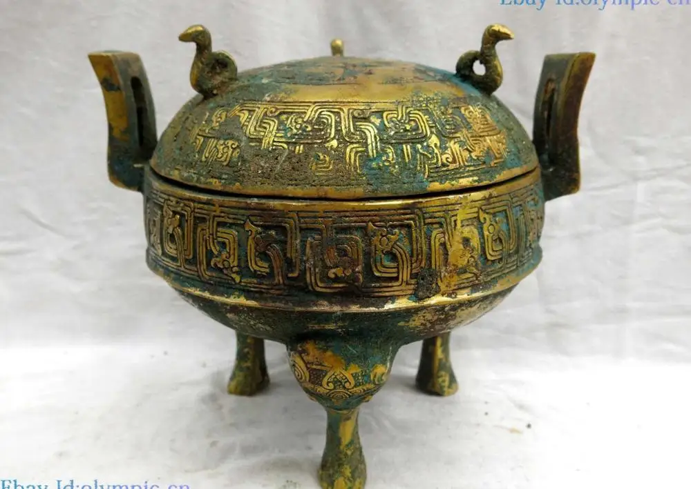 

China old bronze gild pot sculpture fine bird three feet caldron Ding Statue