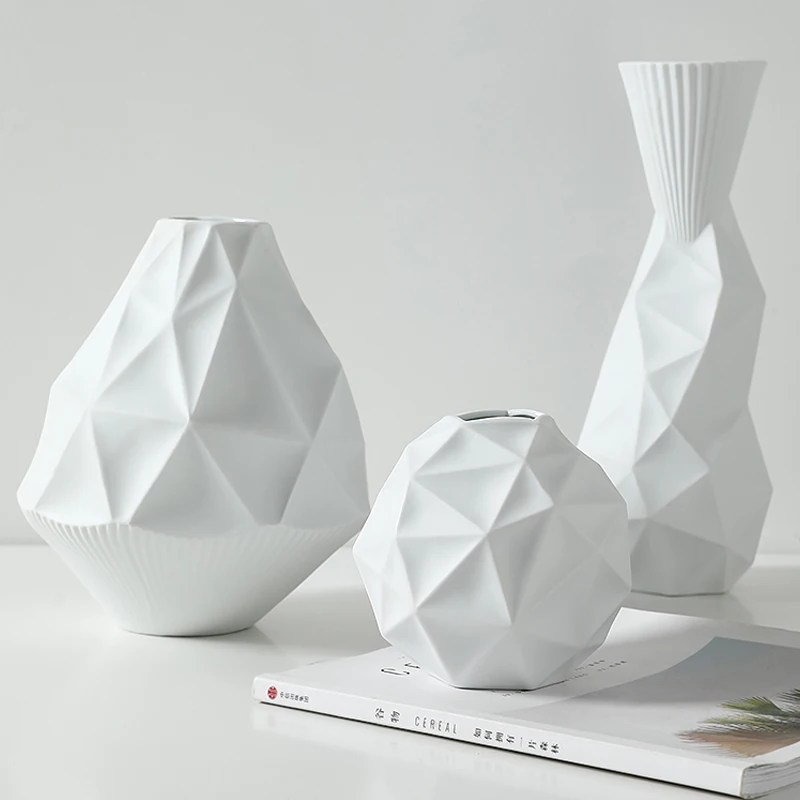 

Nordic decoration home White Ceramic vase Irregular porcelain Geometric vases for flowers crafts flowerpot wedding centerpieces