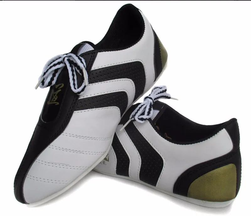 taekwondo shoes detail 1