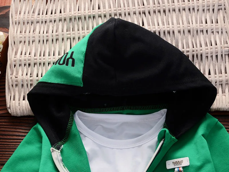 Kopen Lente Herfst Kinderen Jongens Meisjes Katoenen Kleding Sets Baby Patchwork Hoodies T shirt Broek 3 stks sets Mode Peuter Trainingspakken