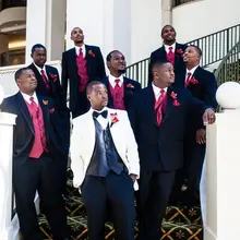 Белый черный дружки Смокинги для женихов комплект из 3 предметов мужские свадебные костюмы для выпускного индивидуальный заказ Best человек костюм невесты наряд blazer masculino