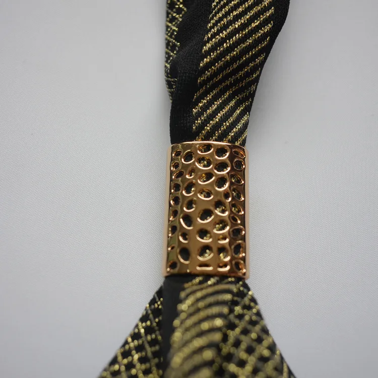 1552701642070