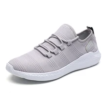 Новинка года; сезон осень; спортивная обувь для мужчин; Прогулочные кроссовки для тренировок; дышащий светильник; спортивная обувь на плоской подошве для мужчин