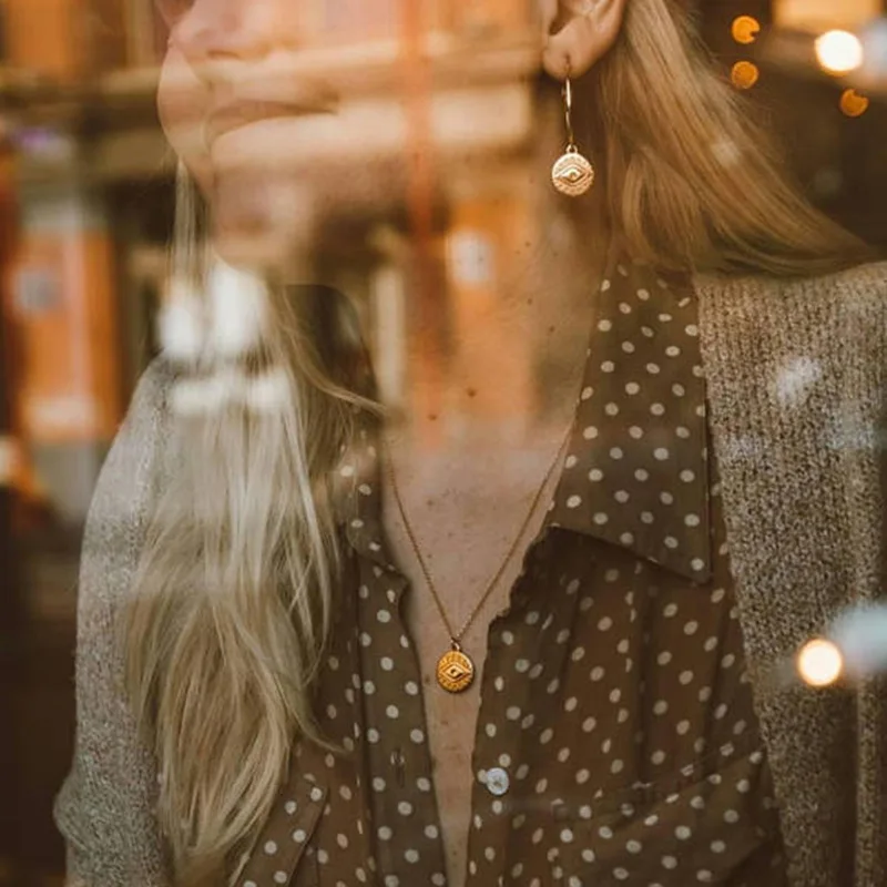 AOMU монета золотого цвета ожерелье с подвеской глаз для женщин Простой Круглый диск чокер, несколько слоев Бохо подвески ожерелья ювелирные изделия